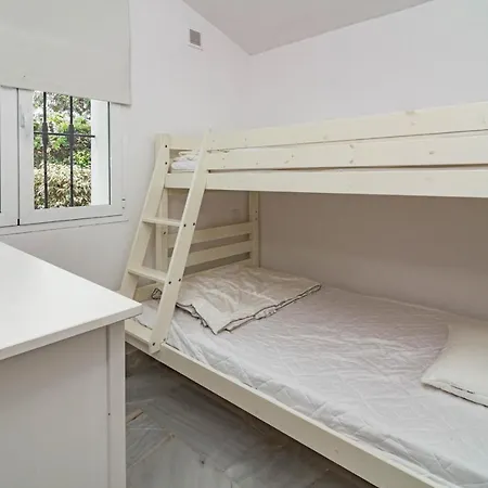 Stunning 4-bedroom Townhouse With Breathtaking Views In Vakantiehuis *