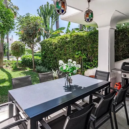 Vakantiehuis Stunning 4-bedroom Townhouse With Breathtaking Views In *
