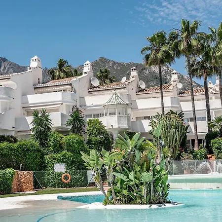 Holiday home Stunning 4-bedroom Townhouse With Breathtaking Views In *